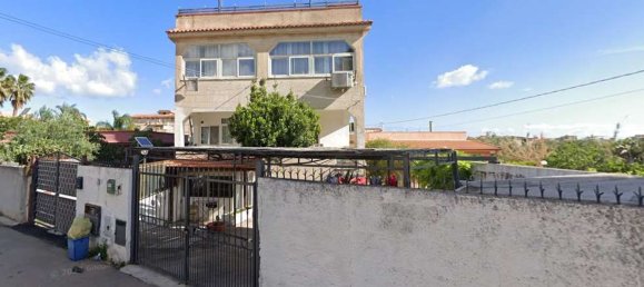 4 rooms Apartment in Carini, Italy No. 50937 14