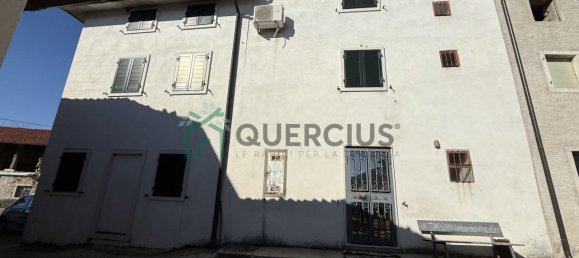 5 rooms House in Altissimo, Italy No. 14685 8