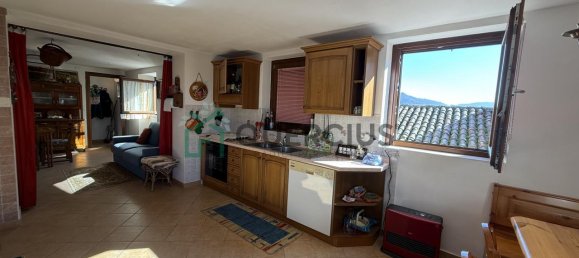 5 rooms House in Altissimo, Italy No. 14685 16