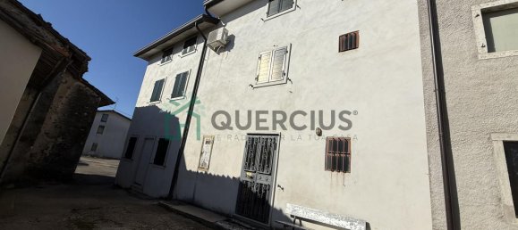 5 rooms House in Altissimo, Italy No. 14685 9