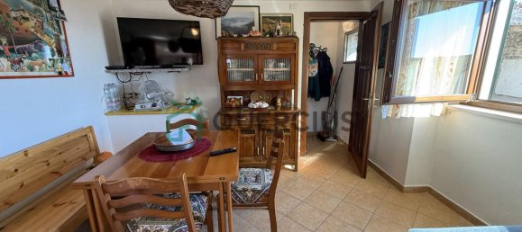 5 rooms House in Altissimo, Italy No. 14685 22