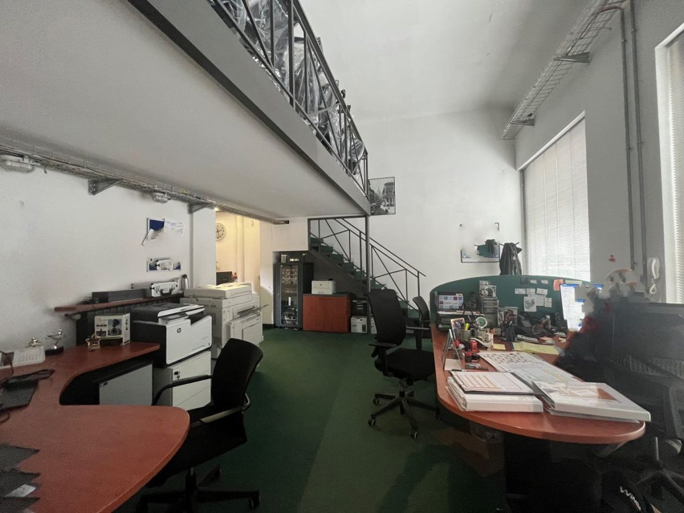 390m² Building in Milan, Italy No. 364760