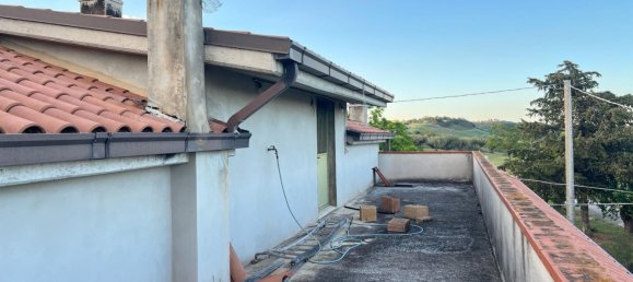 4-Zimmer Haus in Collecorvino, Italy, Nr. 303089 34