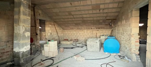 4-Zimmer Haus in Collecorvino, Italy, Nr. 303089 35