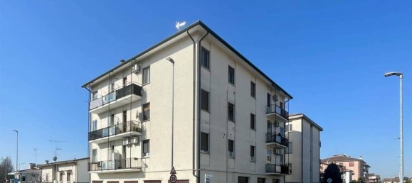 Apartamento de 2 dormitorios en Borgo Virgilio, Italy No. 228679 24