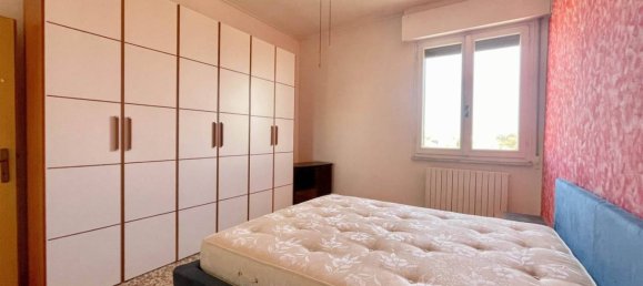 Apartamento de 2 dormitorios en Borgo Virgilio, Italy No. 228679 12