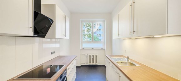 Квартира с 2 комнатами в Вильмерсдорф, Германия № 291404 4