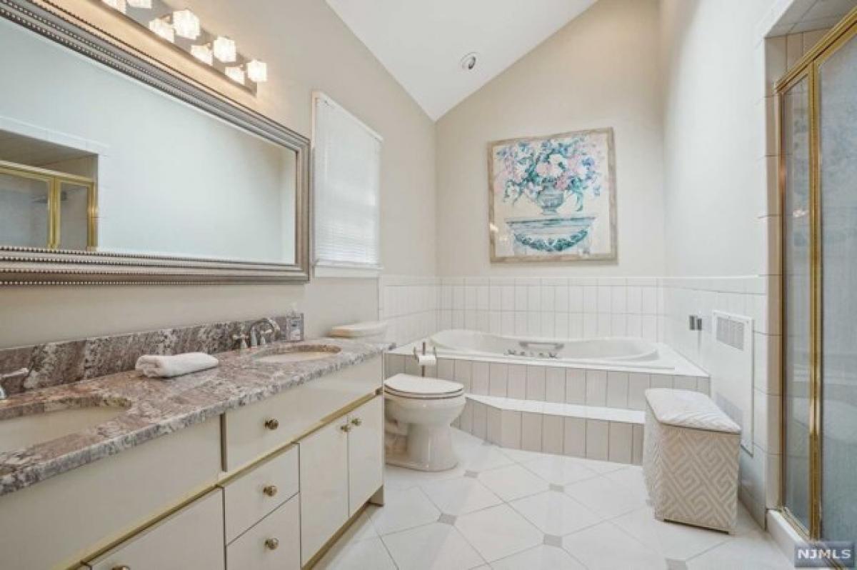 3 bedrooms House in Essex Fells, USA No. 375489