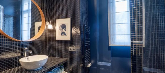 5 bedrooms Apartment in Paris, France No. 346381 4