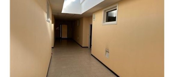 5-Zimmer Büro in Foligno, Italy, Nr. 280276 3