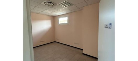 5-Zimmer Büro in Foligno, Italy, Nr. 280276 2