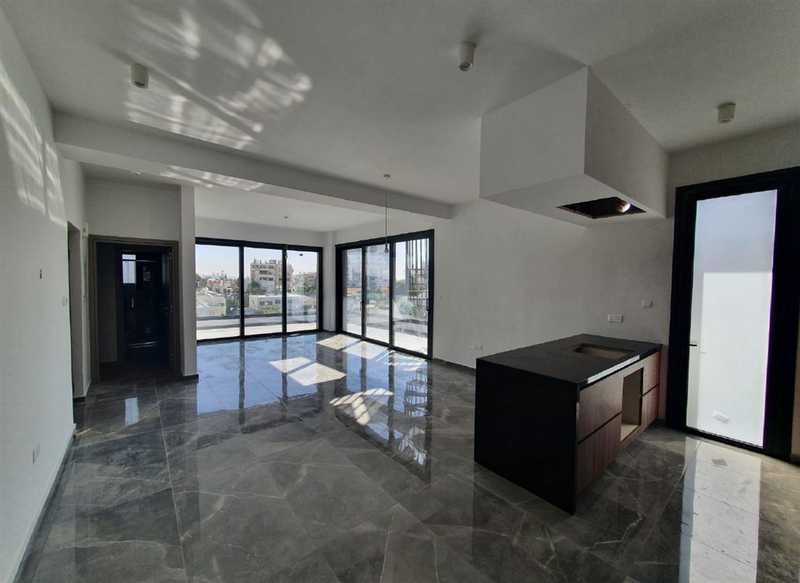 3 bedrooms Apartment in Limassol, Cyprus No. 12111