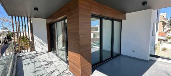 3 bedrooms Apartment in Limassol, Cyprus No. 12111 5