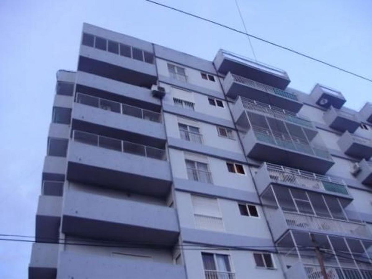 3 bedrooms Apartment in Tres de Febrero, Argentina No. 53704