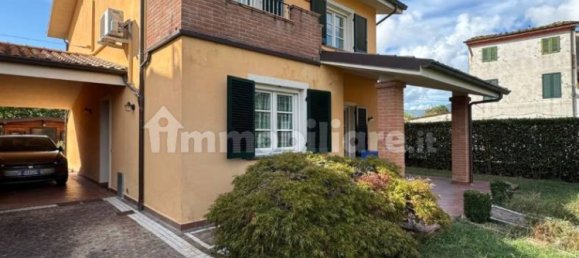 3 bedrooms Villa in Capannori, Italy No. 354256 6