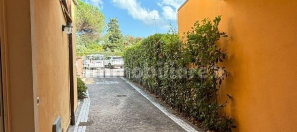 3 bedrooms Villa in Capannori, Italy No. 354256 2