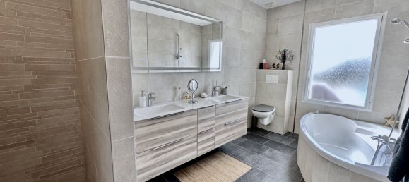 4 bedrooms House in Mauves-sur-Loire, France No. 359237 12