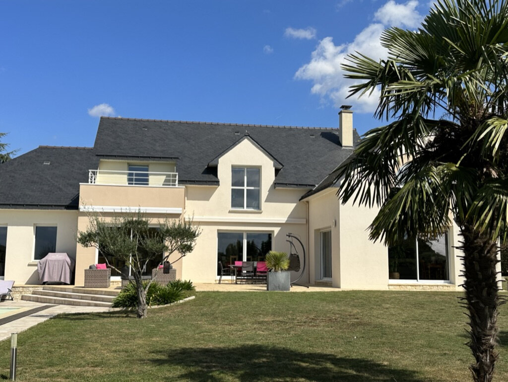 4 bedrooms House in Mauves-sur-Loire, France No. 359237