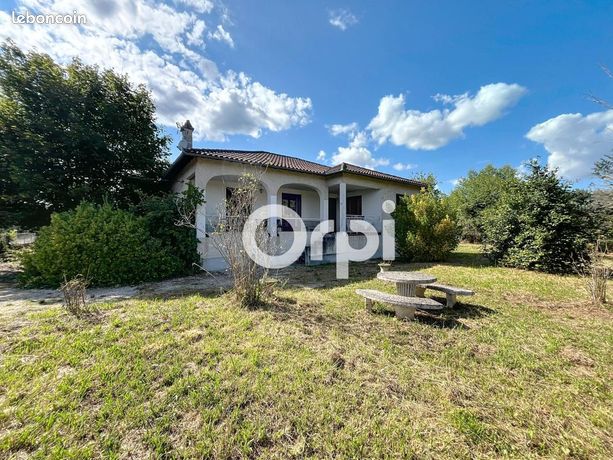 3 chambres Maison à Gagnac-sur-Cère, France No. 363065