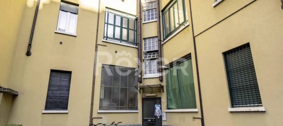 Apartamento de 2 habitaciónes en Bresso, Italy No. 182261 24