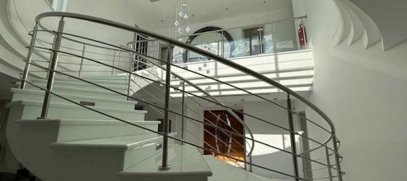 6 bedrooms Villa in Pyrgos, Cyprus No. 16619 8