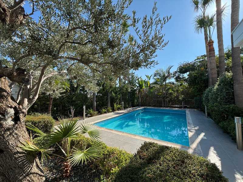 6 bedrooms Villa in Pyrgos, Cyprus No. 16619