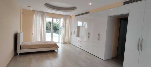 6 bedrooms Villa in Pyrgos, Cyprus No. 16619 6