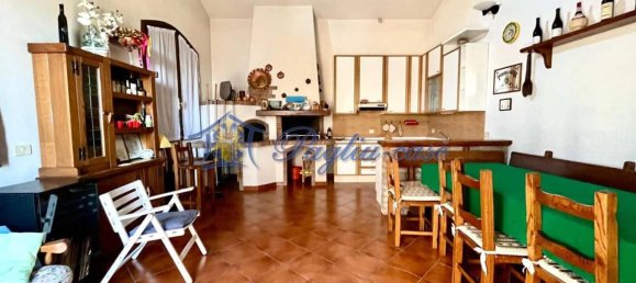 Casa de 10 habitaciónes en Novi di Modena, Italy No. 30808 4