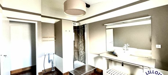 6 bedrooms House in Lille, France No. 66305 6