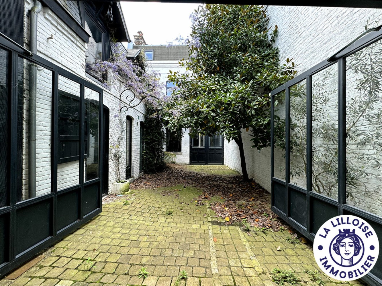 6 bedrooms House in Lille, France No. 66305