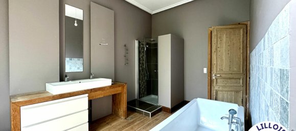 6 bedrooms House in Lille, France No. 66305 5