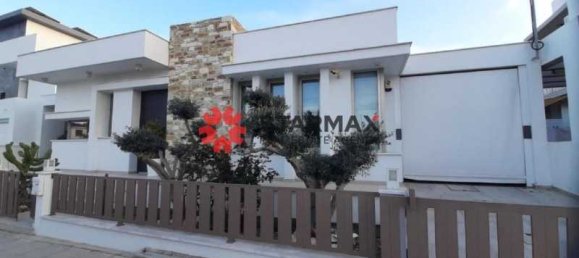 Imóvel comercial T4 em Aradippou, Cyprus N.º 67370 7