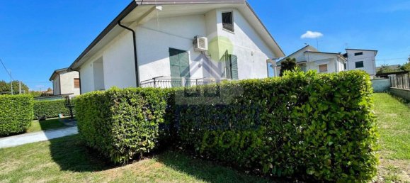 3 chambres Villa à Castel San Giovanni, Italy No. 338232 16