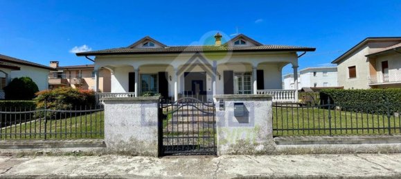 3 chambres Villa à Castel San Giovanni, Italy No. 338232 10