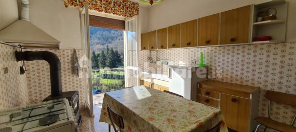 Apartamento de 3 dormitorios en Neirone, Italy No. 280959 16