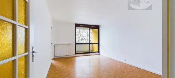 3 bedrooms Apartment in Boissy-Saint-Leger, France No. 167598 2