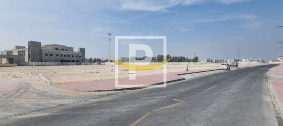 1380.2m² Land in Deira, UAE No. 7324 11