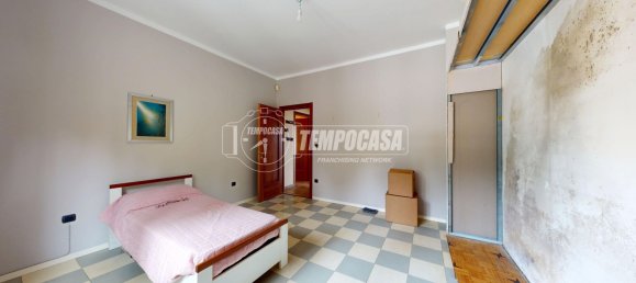 2 Schlafzimmer Wohnung in Bra, Italy, Nr. 323093 3