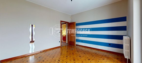 2 Schlafzimmer Wohnung in Bra, Italy, Nr. 323093 16