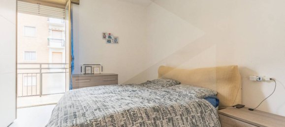3-salle Appartement à Milan, Italy No. 241659 11