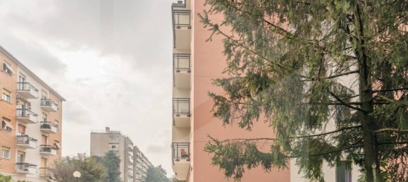 3-salle Appartement à Milan, Italy No. 241659 34