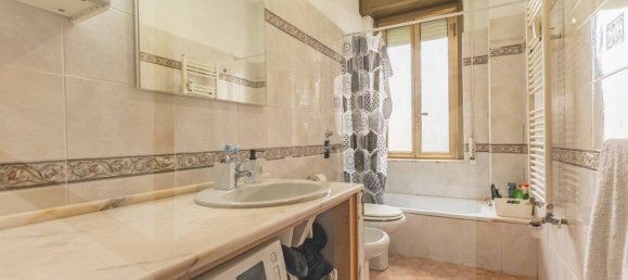 3-salle Appartement à Milan, Italy No. 241659 25