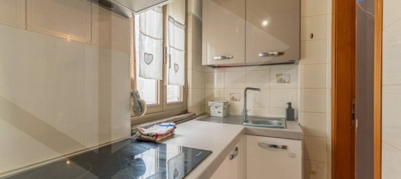 3-salle Appartement à Milan, Italy No. 241659 8