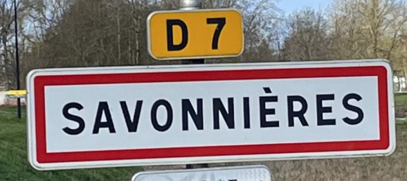 837m² Land in Savonnieres, France No. 42286 3