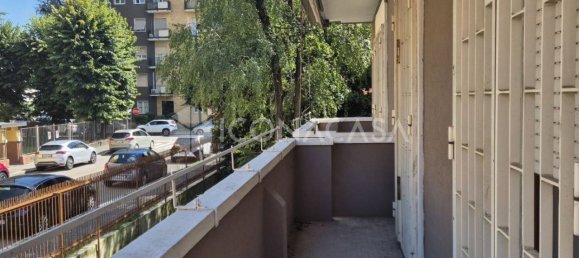 3 bedrooms Apartment in Monza, Italy No. 277013 9