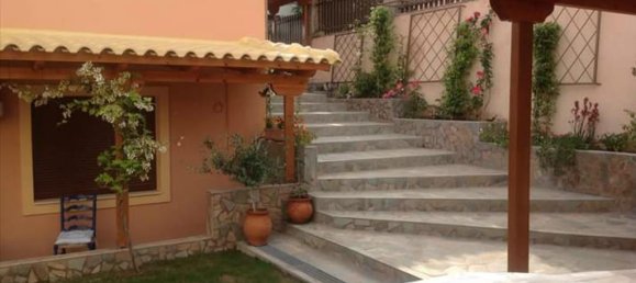 3 bedrooms Villa in Euboea, Greece No. 4648 2