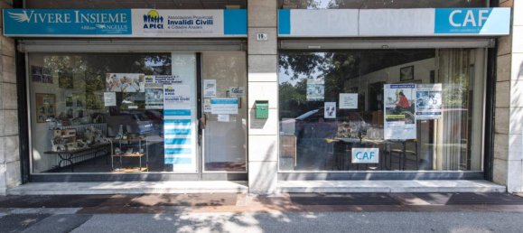 245m² Commercial property in Gorizia, Italy No. 292122 5