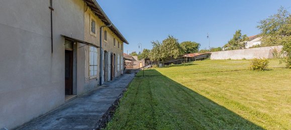 4 bedrooms House in Nouilly, France No. 252263 5