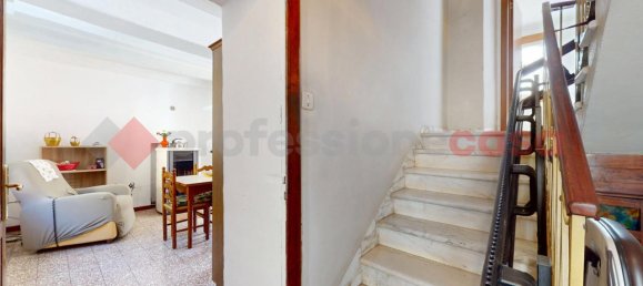 3-salle Maison à Minucciano, Italy No. 16394 11