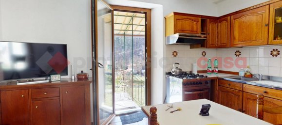 3-salle Maison à Minucciano, Italy No. 16394 15